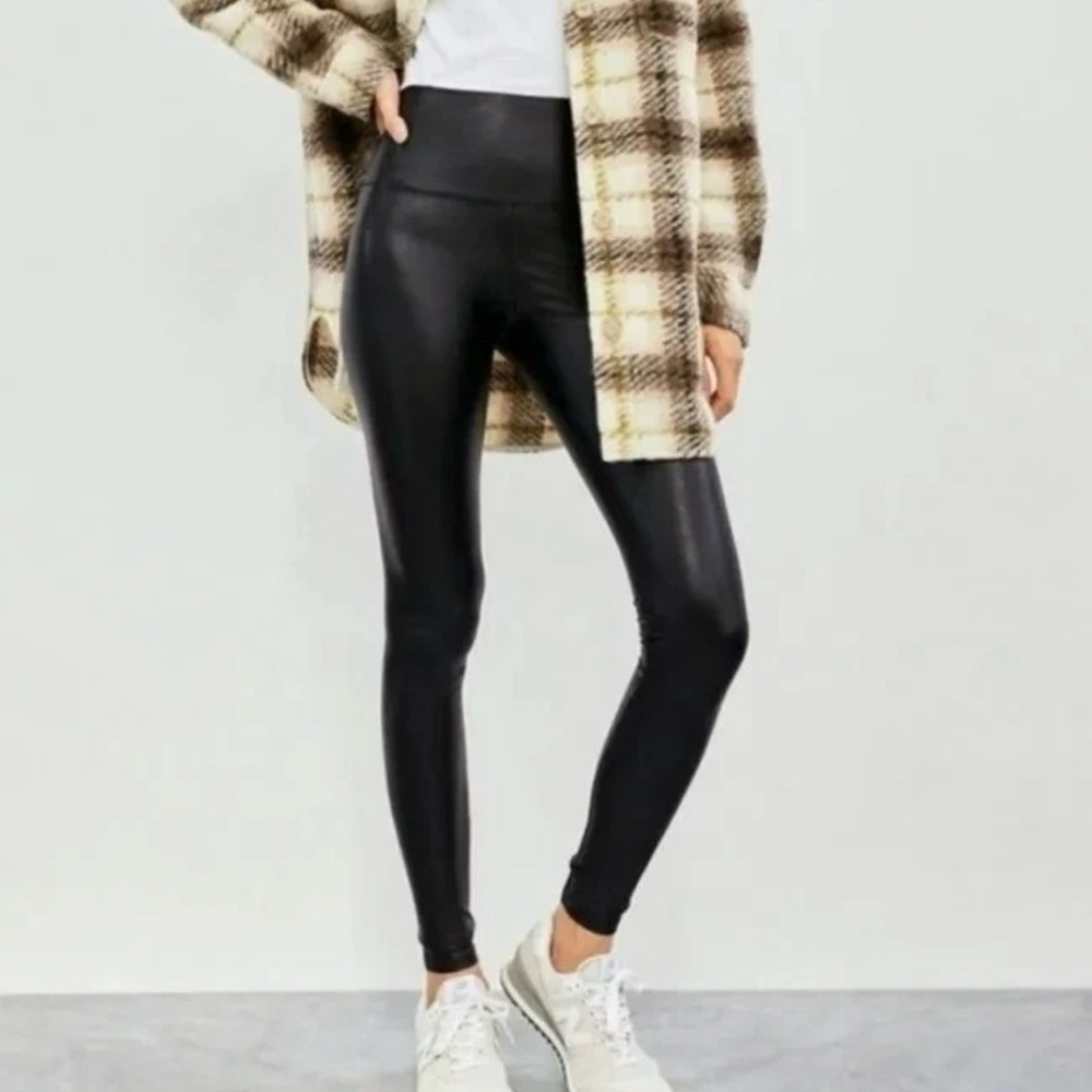 Aritzia Wilfred Free Daria High Waisted Faux Leather Black Leggings Size XS
